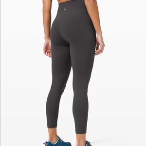 lululemon wundertrain 25’ leggings (graphite grey)